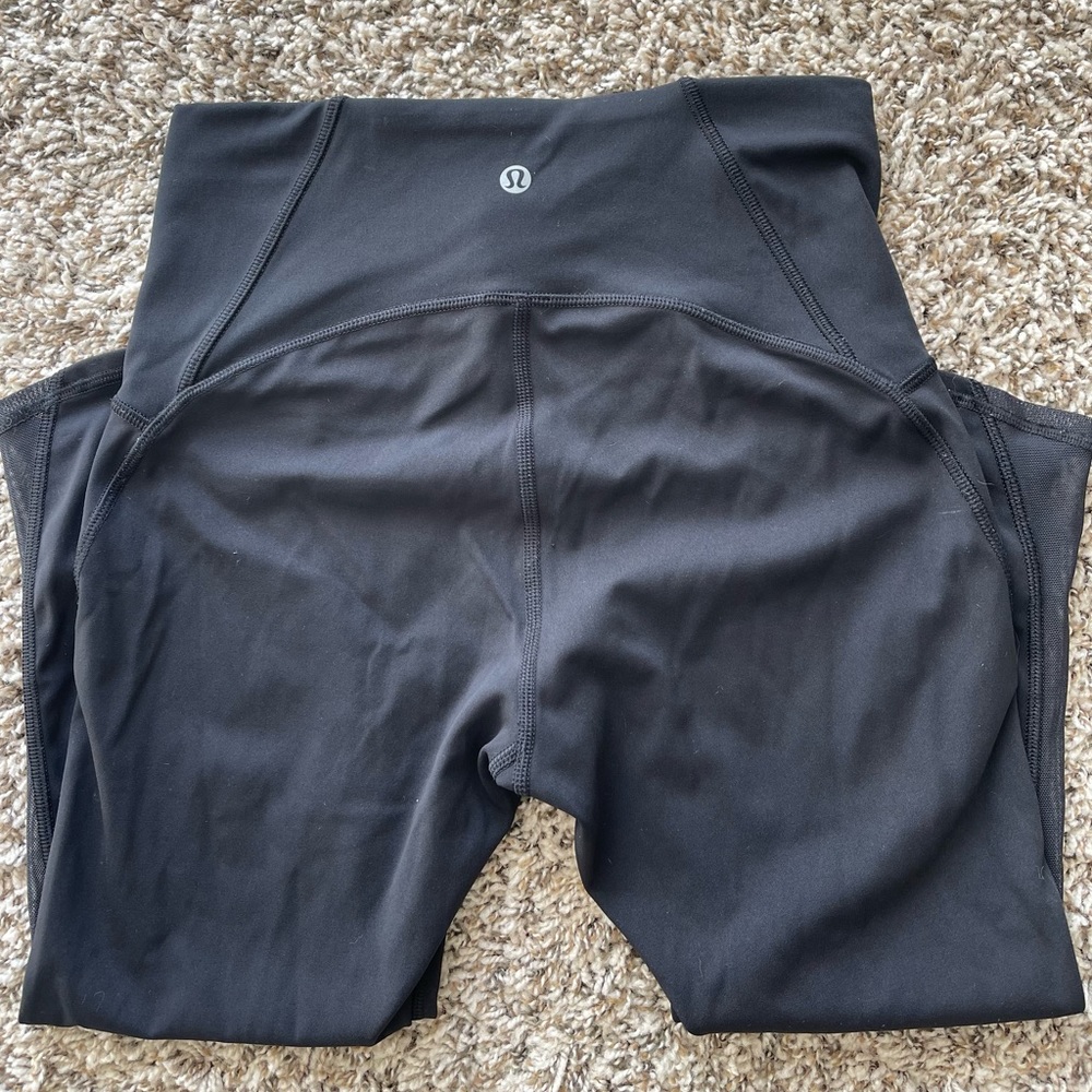 Lululemon 17” crop leggings